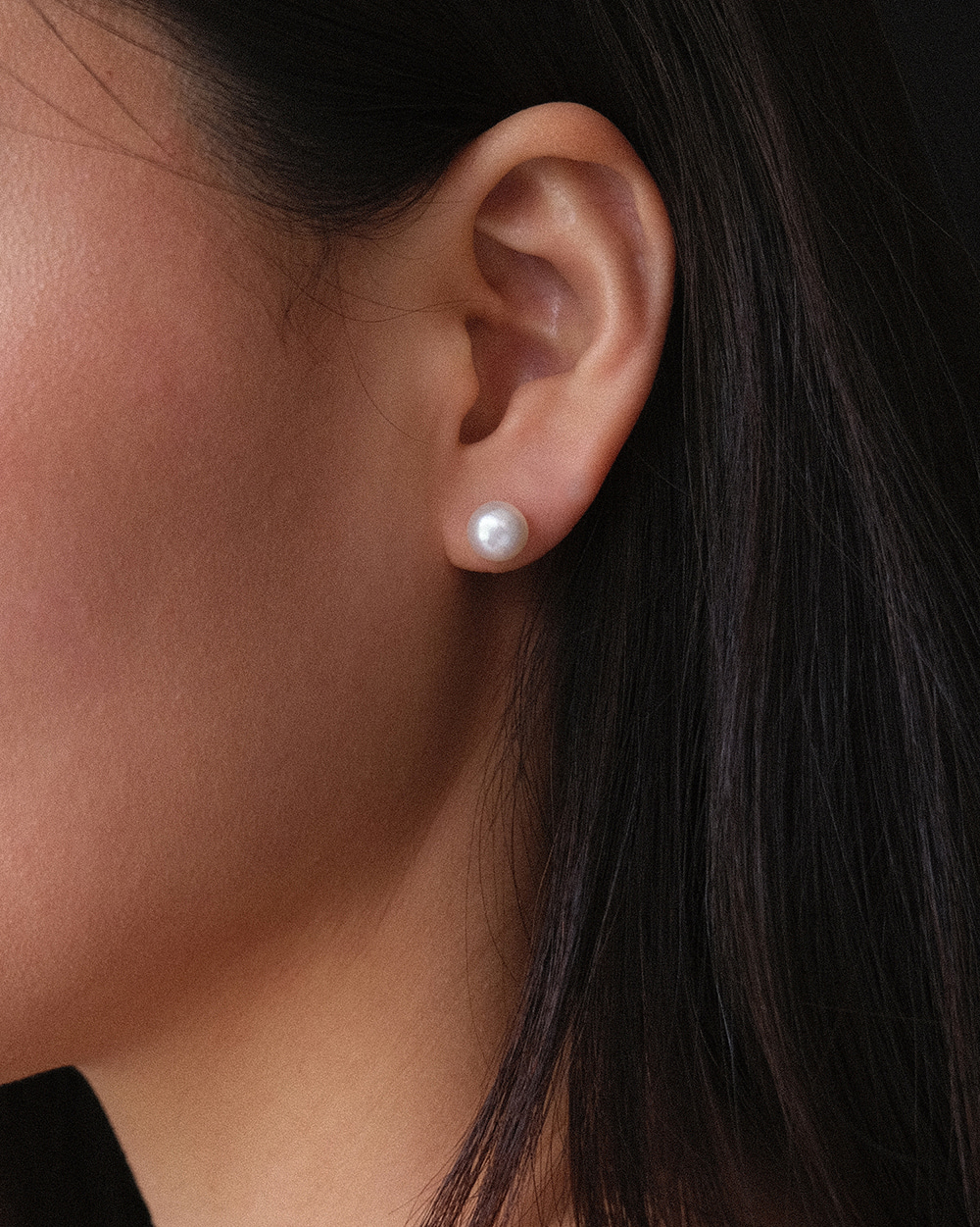 Classic Pearl Earring (8mm) 어나더레이어